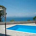 Red Rock Villa *